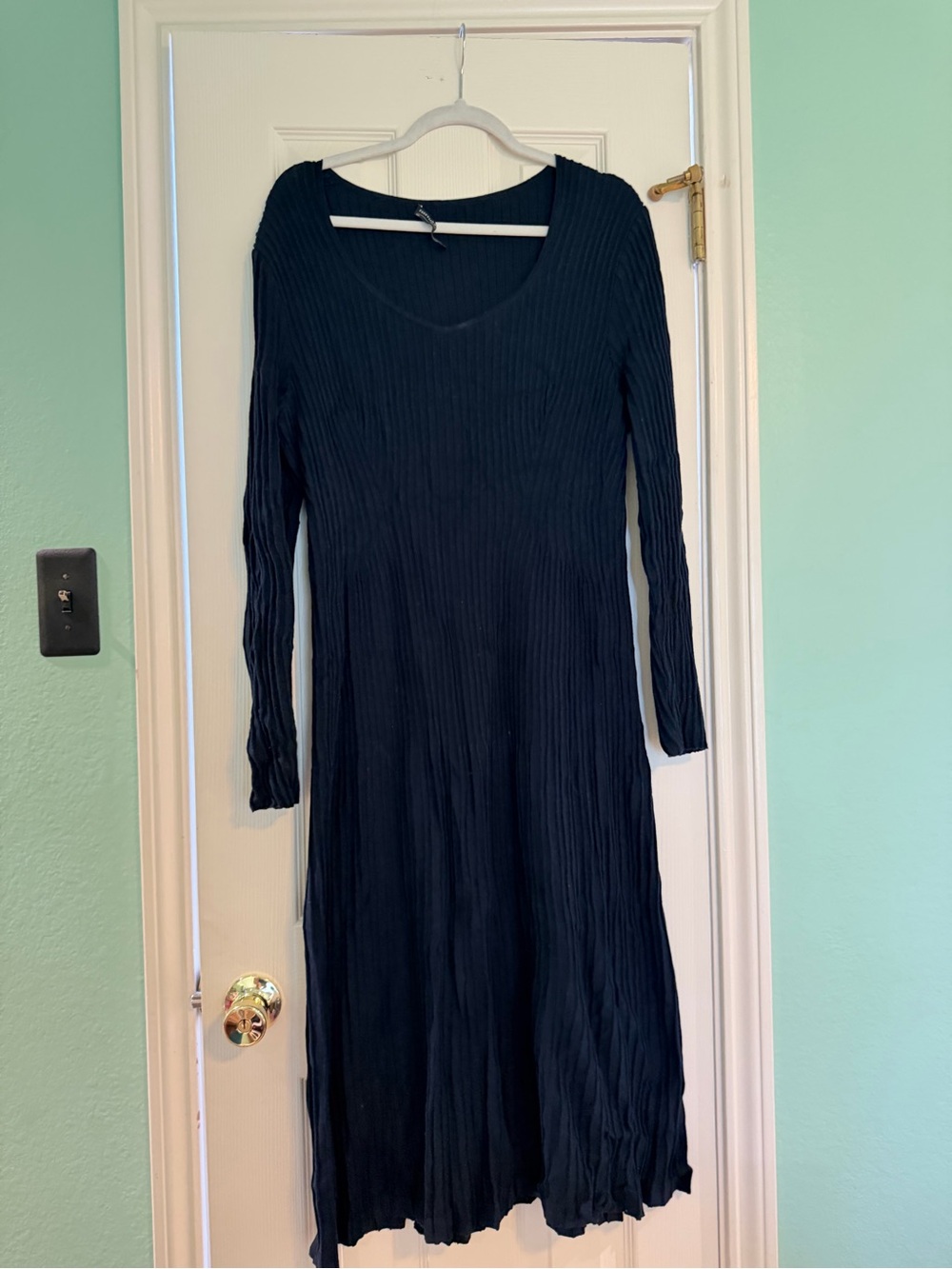 Peruvian Connection Midi Dress in Navy